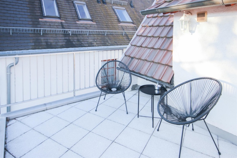 BS18A1_ALFA_APARTMENTS_19_Zimmer_Room_Wohnzimmer_Terrasse_Living_Room_Terrace_01