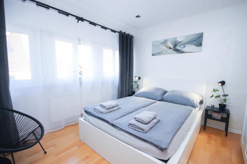 BS18A1_ALFA_APARTMENTS_30_Schlafzimmer_Bedding_Room_02