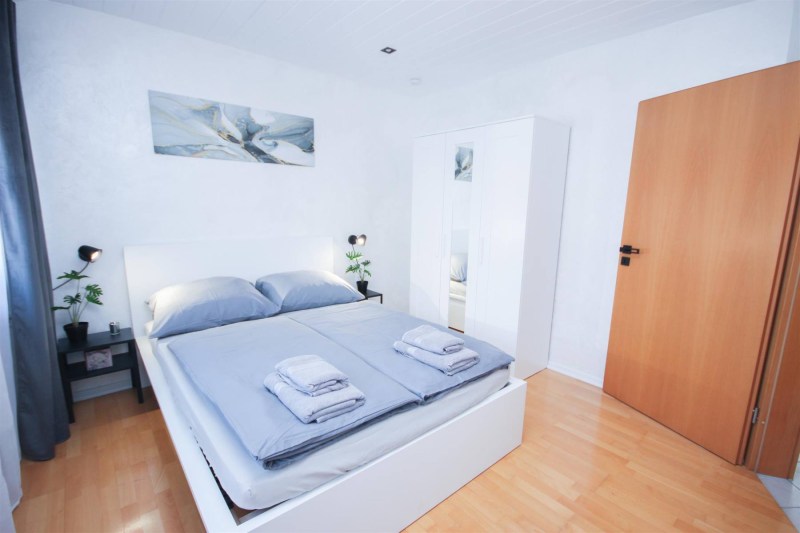 BS18A1_ALFA_APARTMENTS_33_Schlafzimmer_Bedding_Room_02